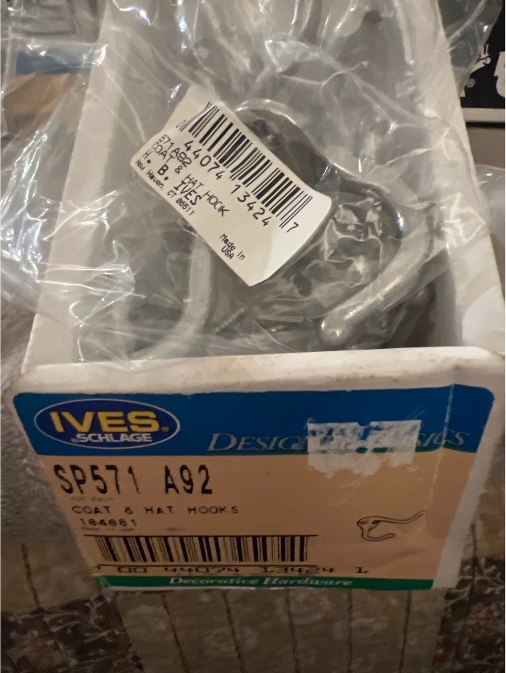 Lot of 25 IVES SP571 A92 Coat & Hat Hooks Set